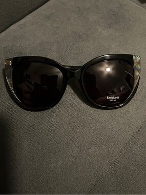 bebe Black Cat-Eye Sunglasses with Tortoise Accent Tips